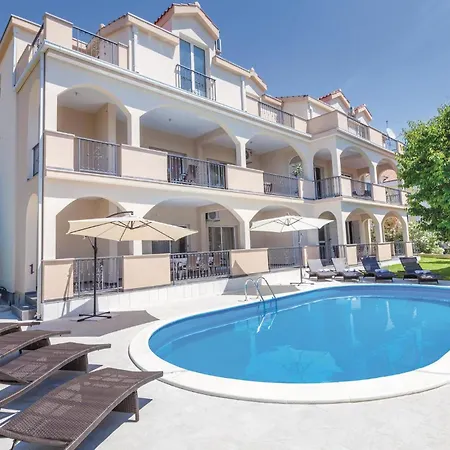 Awesome In Kastel Stafilic With Jacuzzi Appartement *