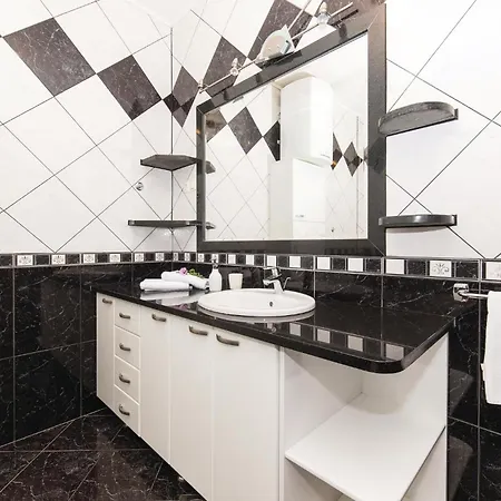 Beautiful In Kastel Stafilic * Kaštela