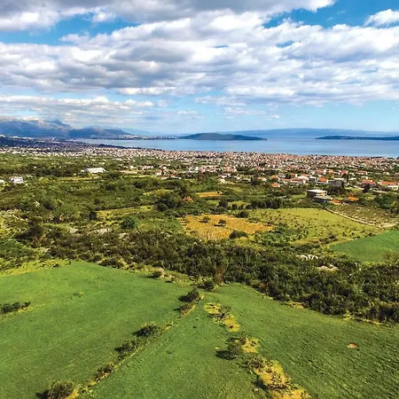 Beautiful In Kastel Stafilic Apartamento